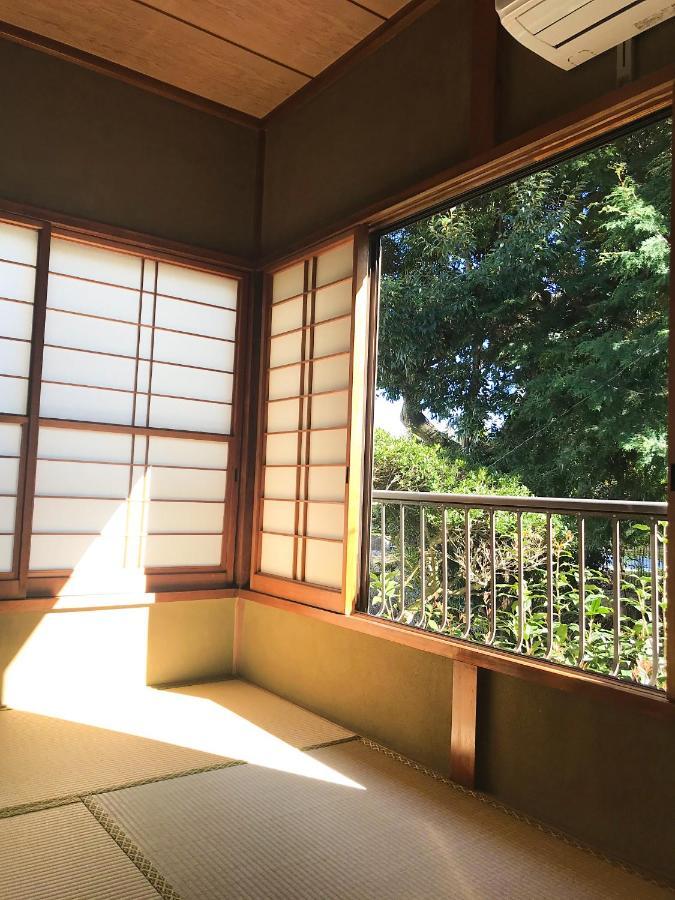 Guesthouse Nishihara Atami  Bagian luar foto